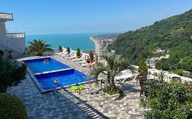 Hotel Zura Palace